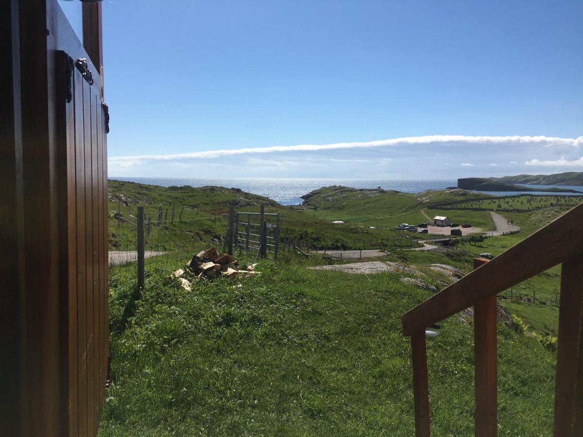 Eco Crofters Wagon By The Beach Oldshoremore Exterior foto